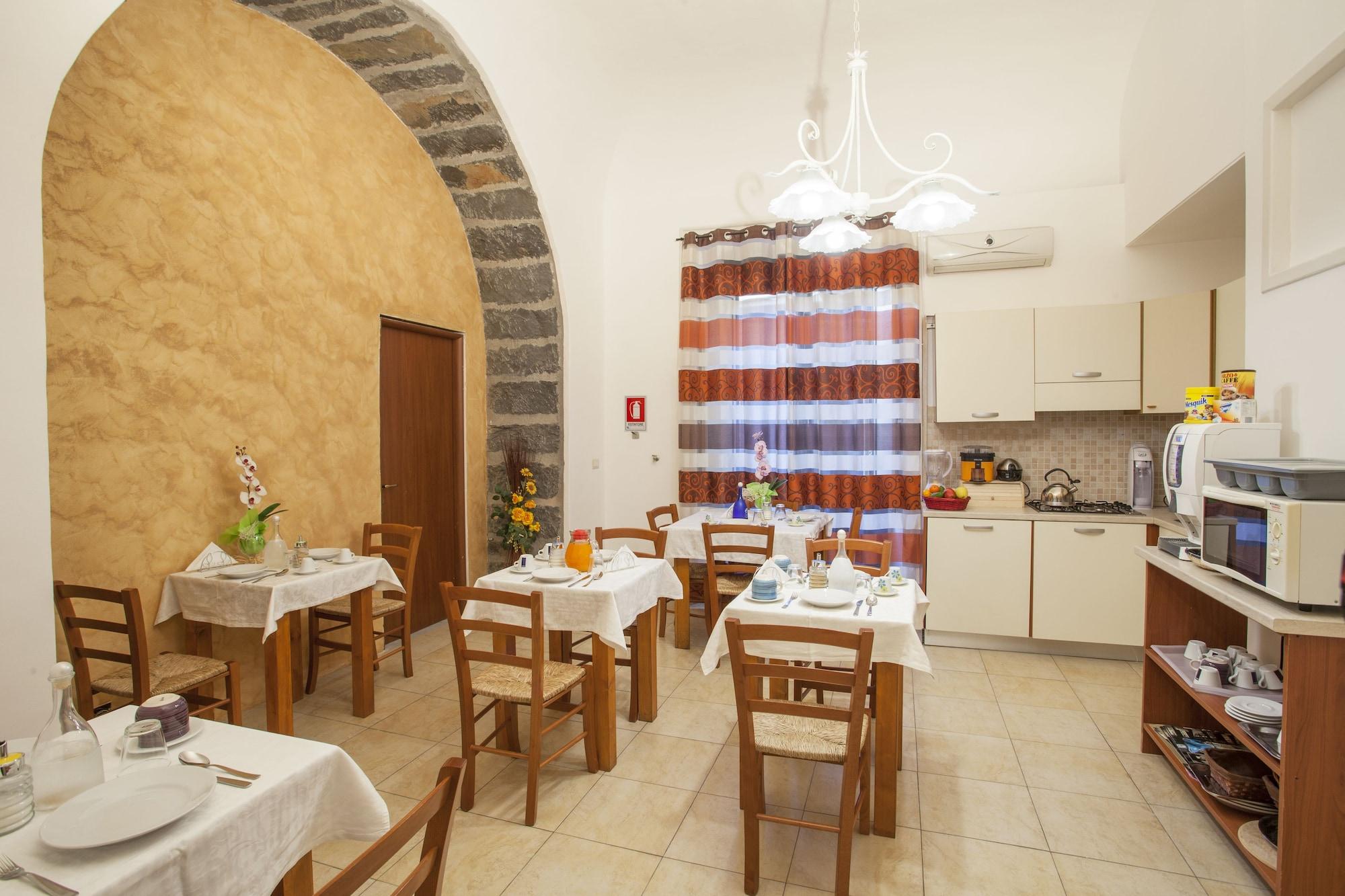 Siciliaetnamare Bed and Breakfast Riposto Exteriör bild
