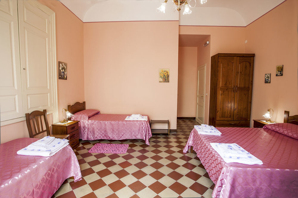 Siciliaetnamare Bed and Breakfast Riposto Exteriör bild