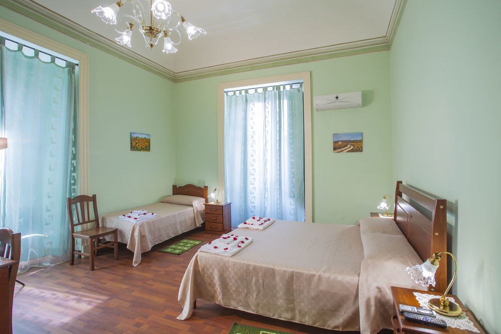 Siciliaetnamare Bed and Breakfast Riposto Exteriör bild