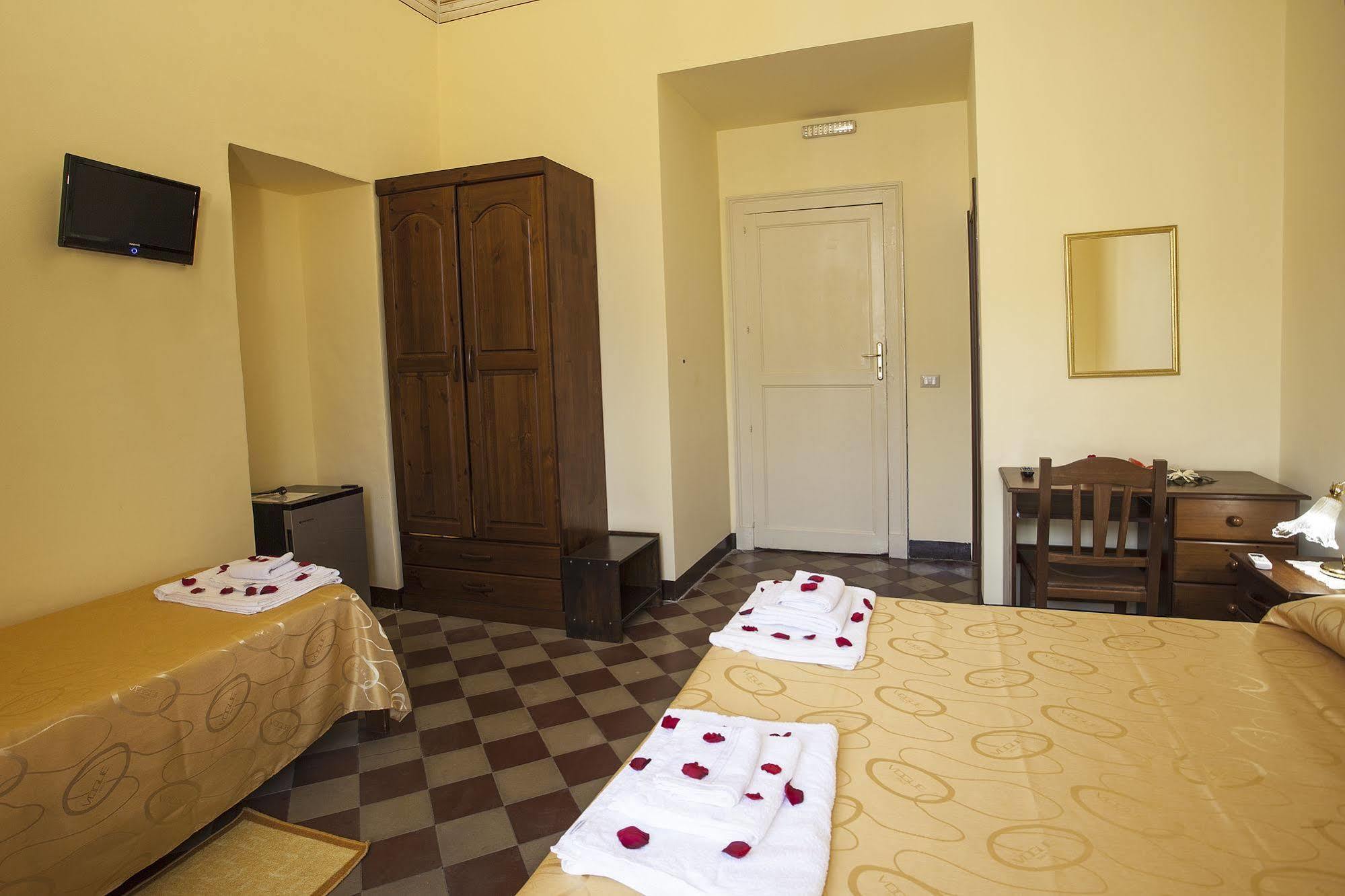 Siciliaetnamare Bed and Breakfast Riposto Exteriör bild