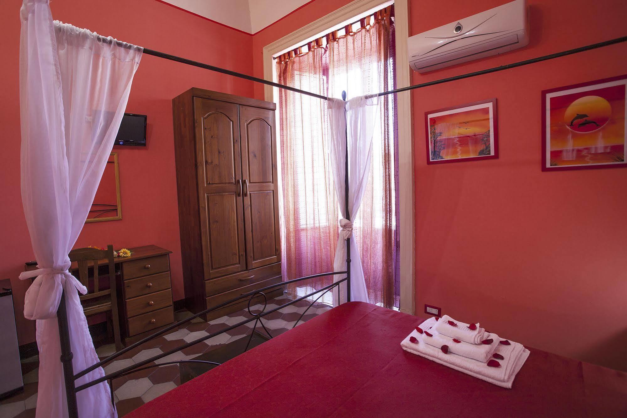 Siciliaetnamare Bed and Breakfast Riposto Exteriör bild